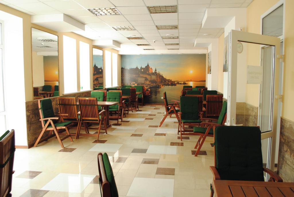 Karavella Hotel Mykolaiv Exterior photo