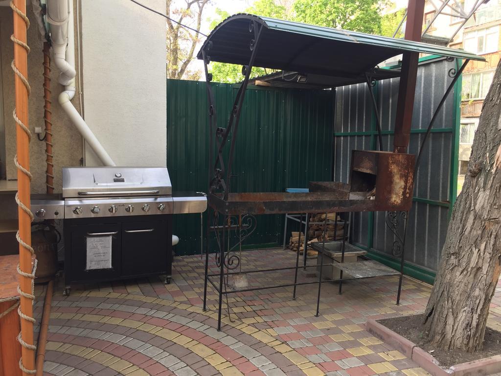 Karavella Hotel Mykolaiv Exterior photo